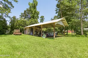 129 Patrick St, Wewahitchka, FL 32465 - Photo 3