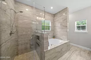 704 E 13th St, Lynn Haven, FL 32444 - Photo 25