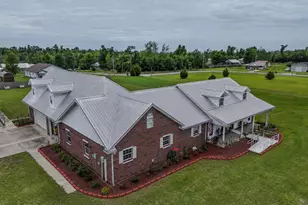 15189 NW Columbus Dr, Altha, FL 32421 - Photo 3
