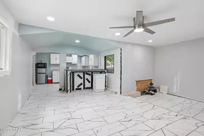 529 N 5th Street, Chipley, FL 32428 - Photo 11