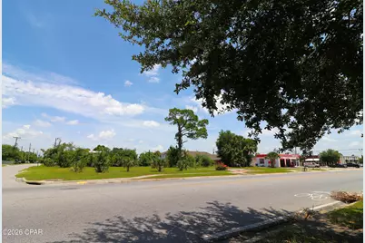 14 W 11th Street, Panama City, FL 32401 - Photo 3