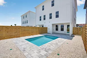 5233 Thomas Dr, Panama City Beach, FL 32408 - Photo 1