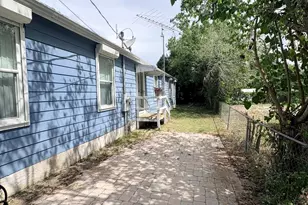 447 Dolphin St, Port Saint Joe, FL 32456 - Photo 19