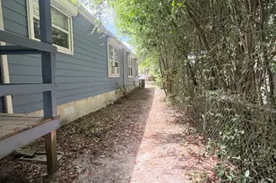 447 Dolphin St, Port Saint Joe, FL 32456 - Photo 15