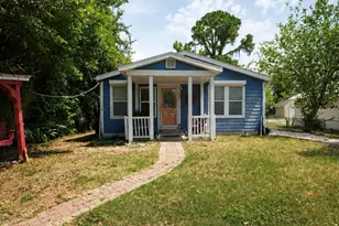 447 Dolphin St, Port Saint Joe, FL 32456 - Photo 1