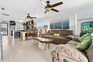 7813 N Lagoon Dr, Panama City Beach, FL 32408 - Photo 11