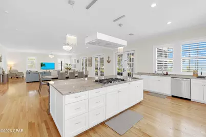 900 W Beach Drive, Panama City, FL 32401 - Photo 25