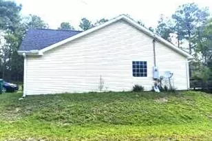 568 Onida St, Alford, FL 32420 - Photo 3