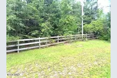 568 Onida Street #Unit 4, Alford, FL 32420 - Photo 5
