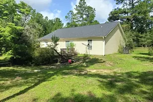 568 Onida St, Alford, FL 32420 - Photo 13