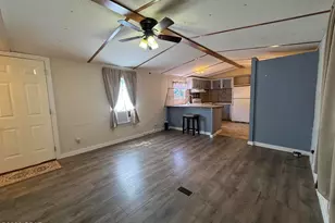 3210 Hughes Ln, Cottondale, FL 32431 - Photo 17