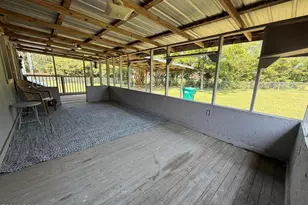 3210 Hughes Ln, Cottondale, FL 32431 - Photo 11