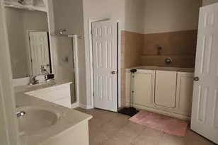 2557 Woods View Dr, Marianna, FL 32446 - Photo 13