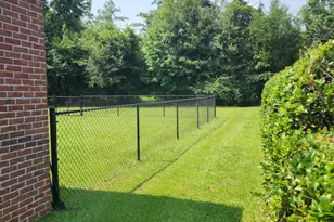 2557 Woods View Dr, Marianna, FL 32446 - Photo 5