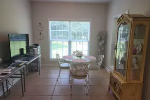 2557 Woods View Dr, Marianna, FL 32446 - Photo 9
