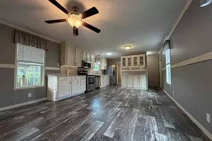 466 Santa Anna St, Port Saint Joe, FL 32456 - Photo 7