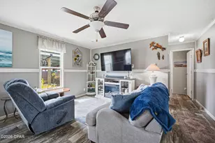 466 Santa Anna St, Port Saint Joe, FL 32456 - Photo 5
