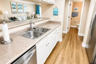 8815 Thomas Dr, Panama City Beach, FL 32408 - Photo 7