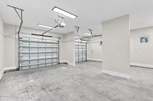 6907 N Lagoon Dr, Panama City, FL 32408 - Photo 35