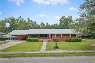 652 2nd St, Chipley, FL 32428 - Photo 25