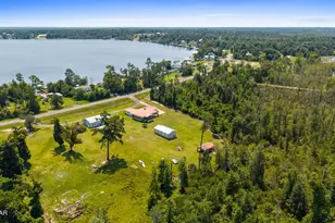 379 Lakepoint Rd, Alford, FL 32420 - Photo 49