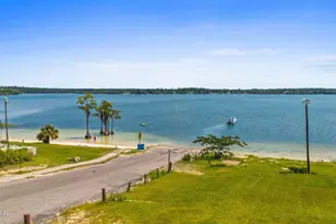 379 Lakepoint Rd, Alford, FL 32420 - Photo 55