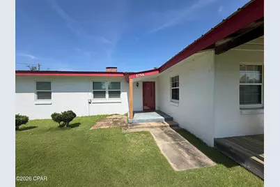379 Lakepoint Road, Alford, FL 32420 - Photo 7