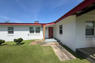 379 Lakepoint Rd, Alford, FL 32420 - Photo 7