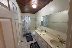 379 Lakepoint Rd, Alford, FL 32420 - Photo 19
