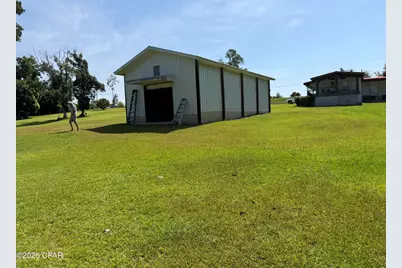 379 Lakepoint Road, Alford, FL 32420 - Photo 37