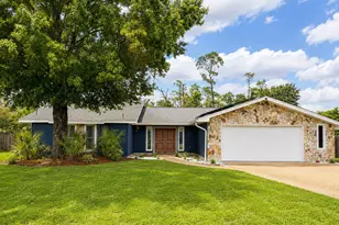 3015 Longwood Cir, Panama City, FL 32405 - Photo 1