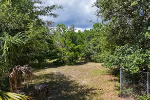11830 Raccoon Rd, Panama City, FL 32409 - Photo 25