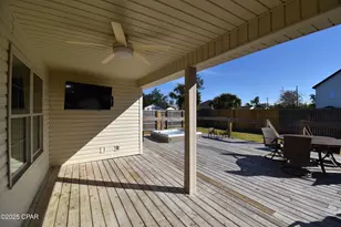 501 W 3rd St, Lynn Haven, FL 32444 - Photo 9