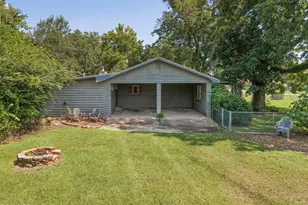 5709 Grove Rd, Bascom, FL 32423 - Photo 23