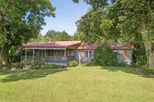 5709 Grove Rd, Bascom, FL 32423 - Photo 1