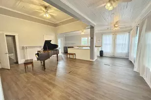 2977 Jefferson St, Marianna, FL 32446 - Photo 3