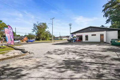 1307 Jackson Avenue, Chipley, FL 32428 - Photo 21