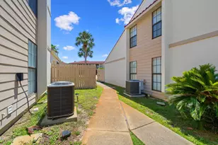 17462 Front Beach Rd, Panama City Beach, FL 32413 - Photo 25