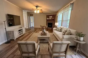 1861 Oak Ridge Ave, Grand Ridge, FL 32442 - Photo 3