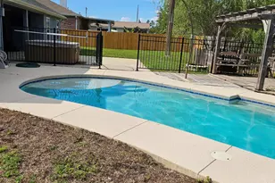 907 Amber Way, Panama City, FL 32404 - Photo 3