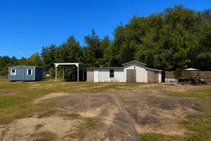 12933 Farm Rd, Southport, FL 32409 - Photo 11