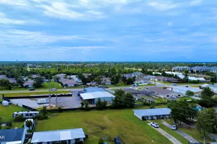 917 Bradford Cir, Lynn Haven, FL 32444 - Photo 43