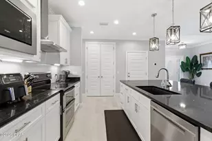 21915 Lakeview Dr, Panama City Beach, FL 32413 - Photo 13