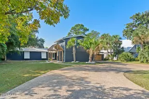8829 N Lagoon Dr, Panama City, FL 32408 - Photo 37