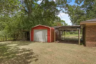 1208 Alex Brown Rd, Bonifay, FL 32425 - Photo 27