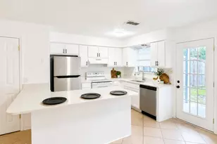 3127 Debra Blvd, Panama City, FL 32405 - Photo 3