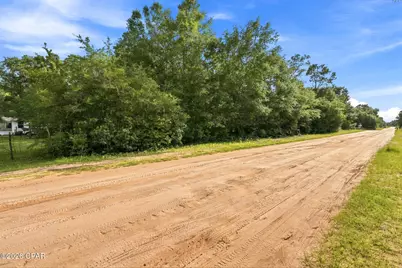 12524 Greenbriar Drive, Fountain, FL 32438 - Photo 9