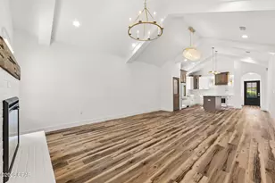 1439 1st St, Panama City, FL 32409 - Photo 13