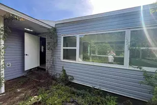 901 E 2nd Pl, Panama City, FL 32401 - Photo 9