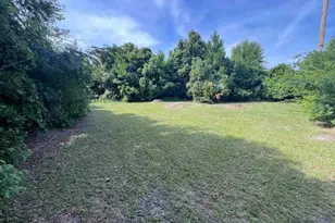 901 E 2nd Pl, Panama City, FL 32401 - Photo 5